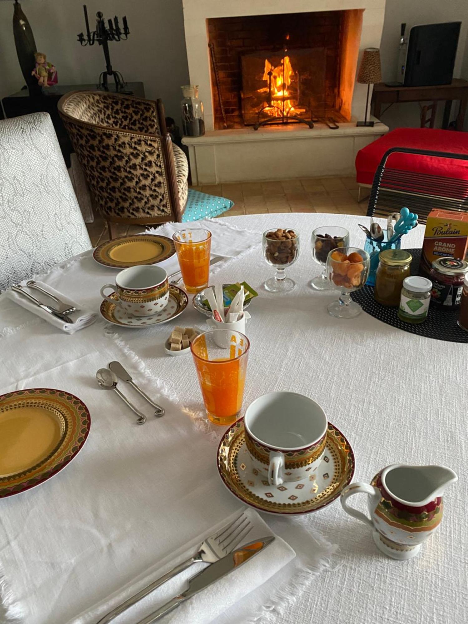 Le 5 Bis Bed and Breakfast Mornac-sur-Seudre Buitenkant foto